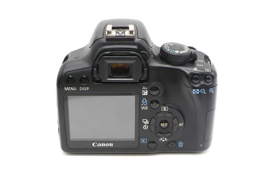 Canon EOS 1000D kit (пробег 49345 кадров)