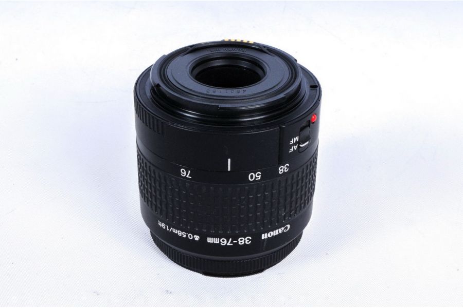 Canon EF 38-76mm 4.5-5.6 (Japan, 1995)
