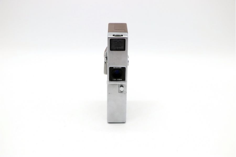 Кинокамера Nikkorex-8