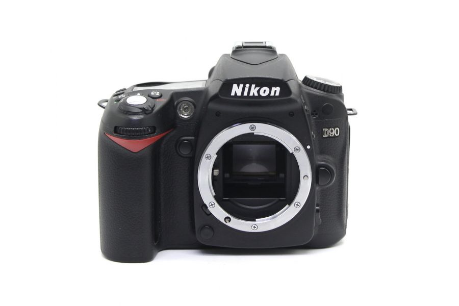 Nikon D90 body в упаковке (пробег 14095 кадров)