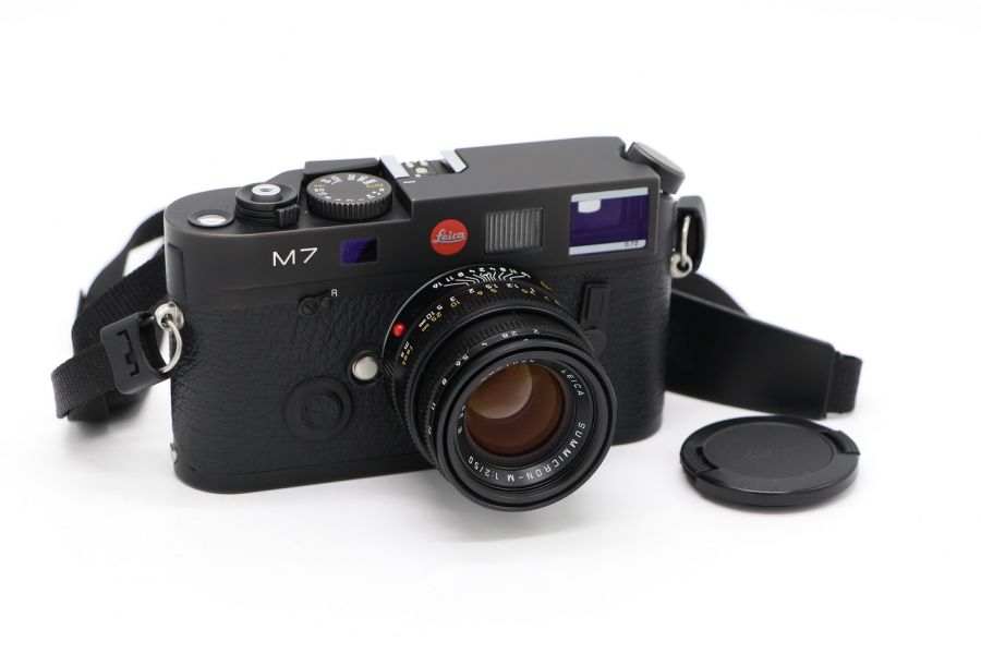 Leica M7 + Summicron-M 2/50 (Germany)