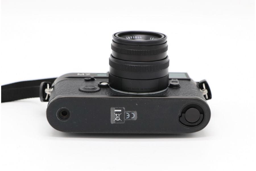 Leica M7 + Summicron-M 2/50 (Germany)