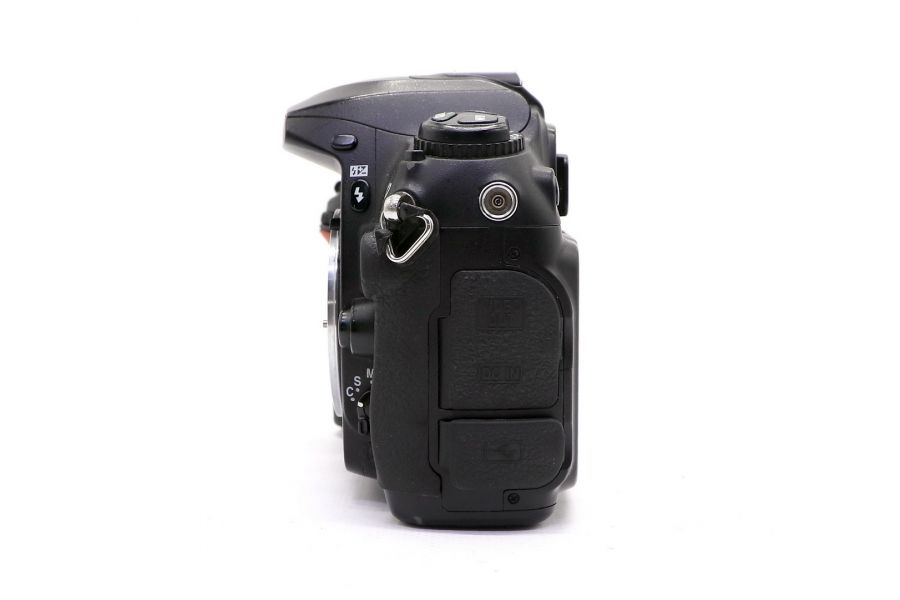 Nikon D200 body (пробег 79980 кадров)