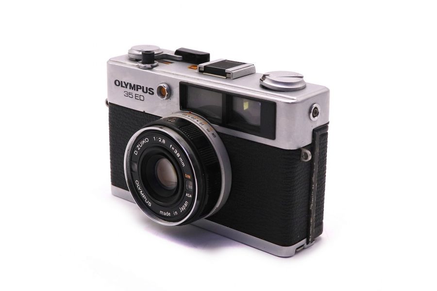 Olympus 35 ED (Japan, 1975)