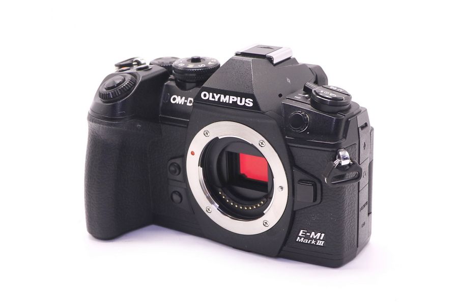 Olympus OM-D E-M1 Mark III body в упаковке (пробег 3325 кадров)