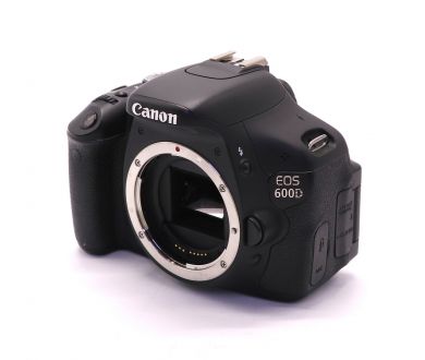 Canon EOS 600D body (пробег 26490 кадров)