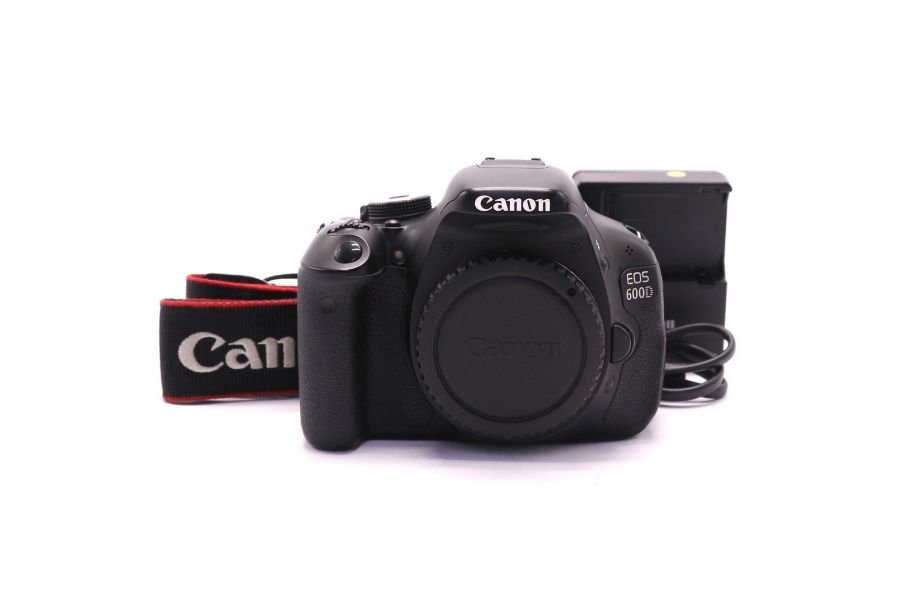 Canon EOS 600D body (пробег 23000 кадров)