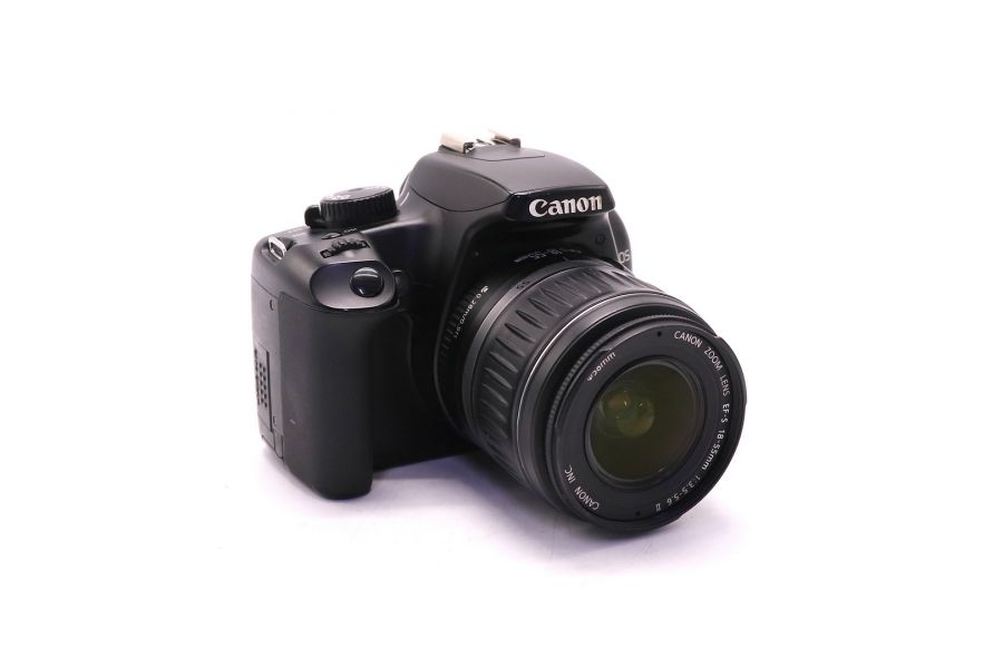 Canon EOS 1000D kit (пробег 10500 кадров)
