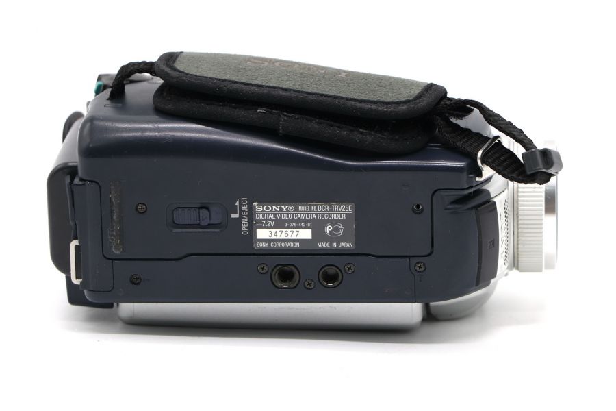 Видеокамера Sony DCR-TRV25E