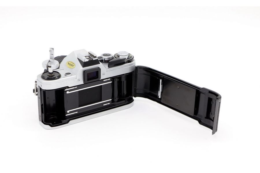 Canon AE-1 kit (Japan, 1979)