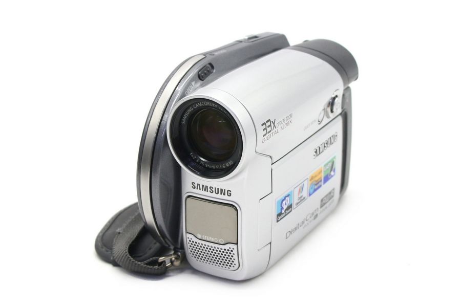 Видеокамера Samsung VP-DC161i в упаковке