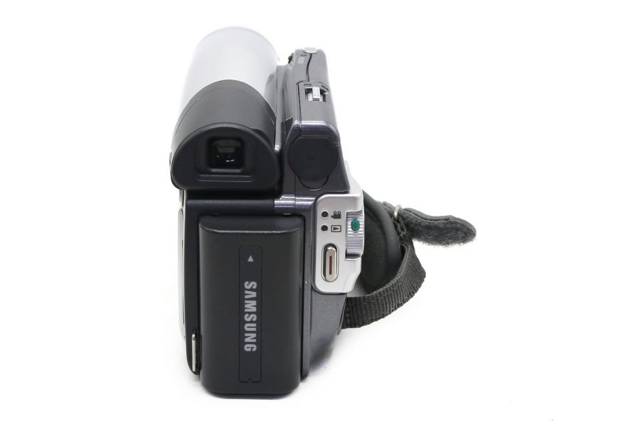 Видеокамера Samsung VP-DC161i в упаковке