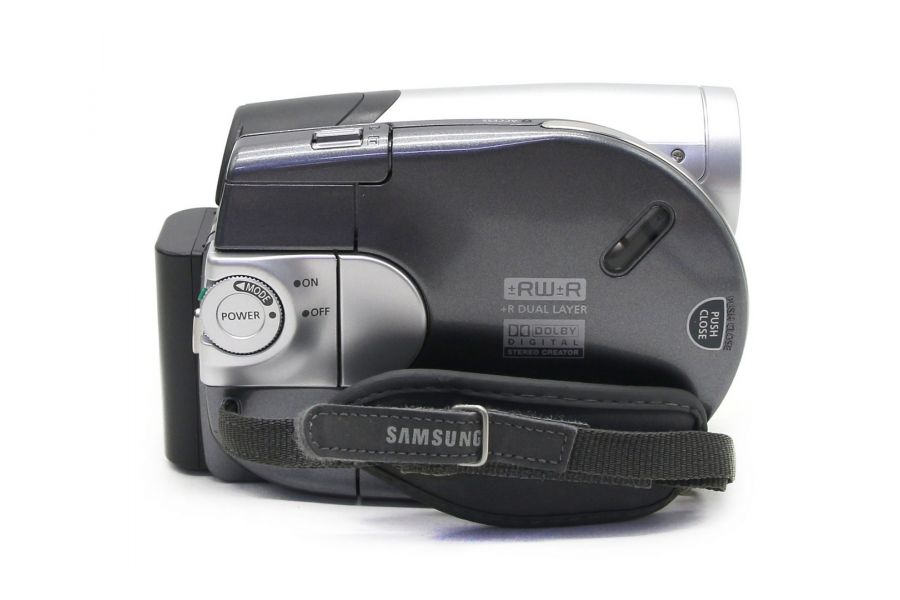 Видеокамера Samsung VP-DC161i в упаковке