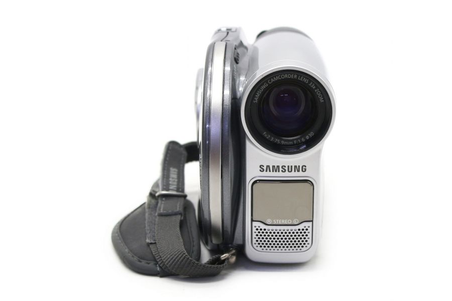 Видеокамера Samsung VP-DC161i в упаковке