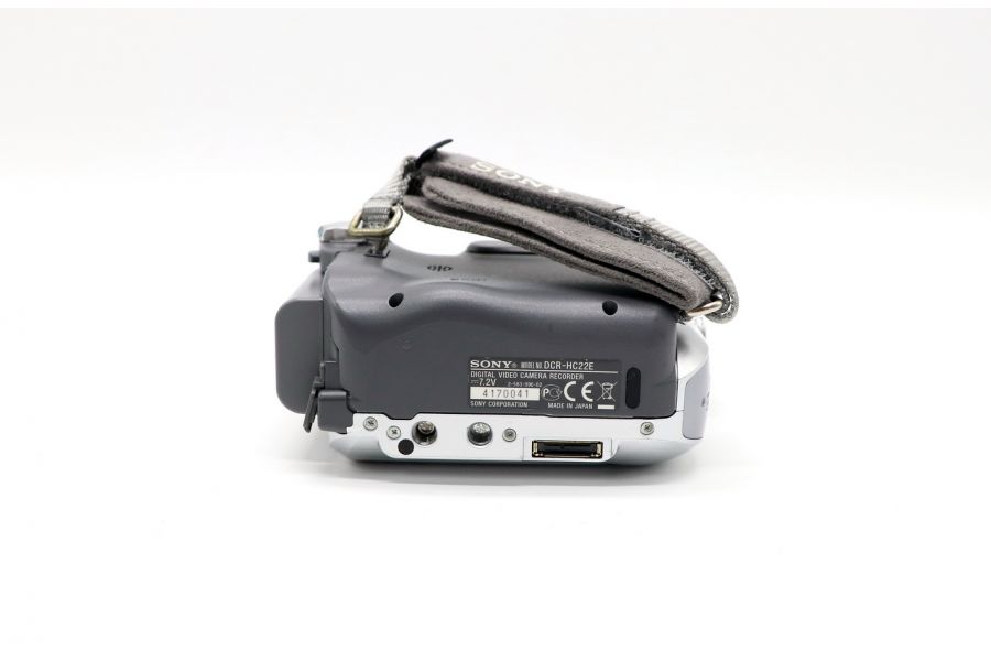 Видеокамера Sony DCR-HC22E