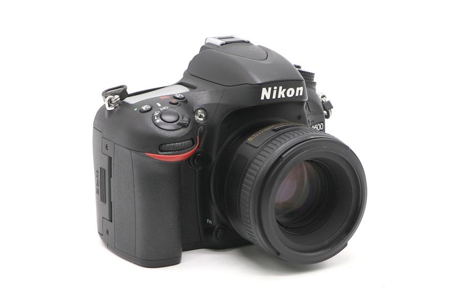 Nikon D600 kit 50mm f/1.4D AF-S Nikkor