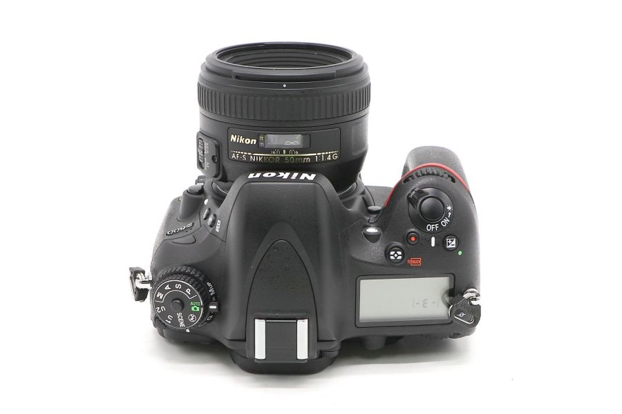 Nikon D600 kit 50mm f/1.4D AF-S Nikkor