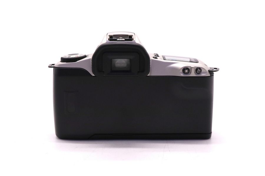 Зеркальная фотокамера Canon EOS 300 kit в упаковке