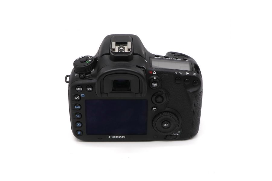 Canon EOS 7D Mark II body (пробег 7005 кадров)