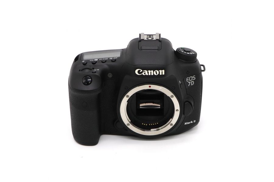 Canon EOS 7D Mark II body (пробег 7005 кадров)