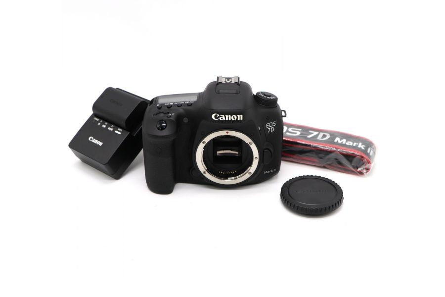 Canon EOS 7D Mark II body (пробег 7005 кадров)