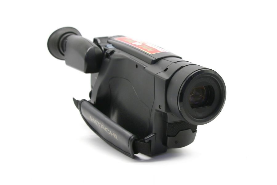 Видеокамера Hitachi VM-E340E