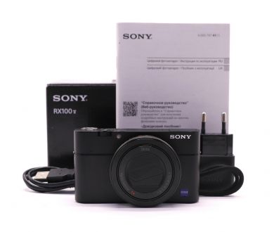 Sony Cyber-shot DSC-RX100M5 в упаковке