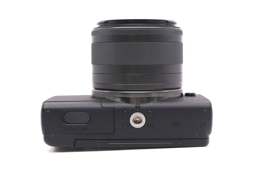 Canon EOS M100 black kit в упаковке