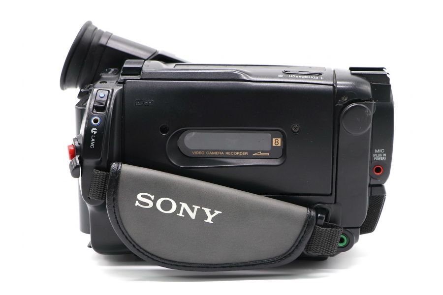 Видеокамера Sony CCD-TR710E