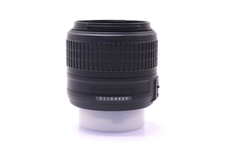 Nikon 18-55mm f/3.5-5.6G AF-S VR II DX Zoom-Nikkor в упаковке