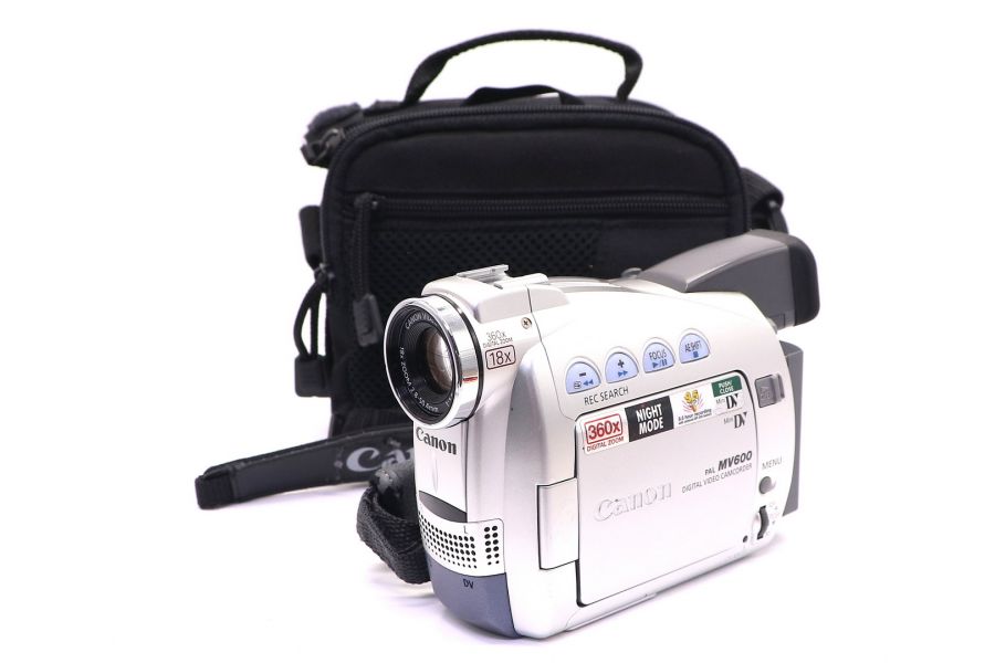 Видеокамера Canon DM-MV600E