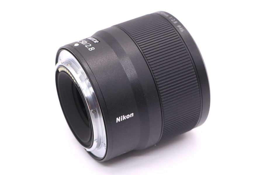 Nikon NIKKOR Z MC 50mm f/2.8 в упаковке