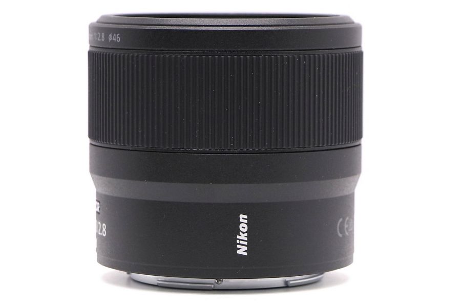 Nikon NIKKOR Z MC 50mm f/2.8 в упаковке