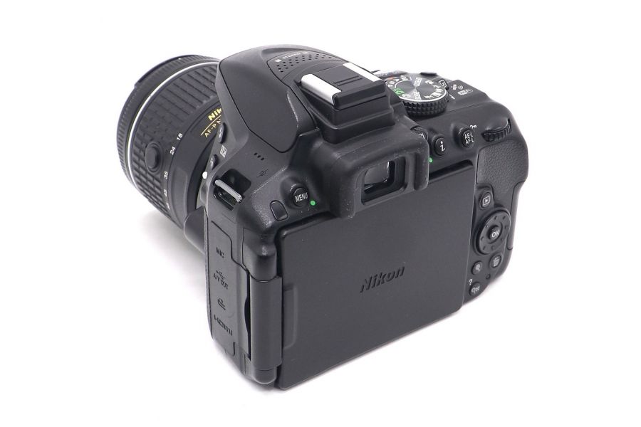 Nikon D5300 kit в упаковке (пробег 79340 кадров)