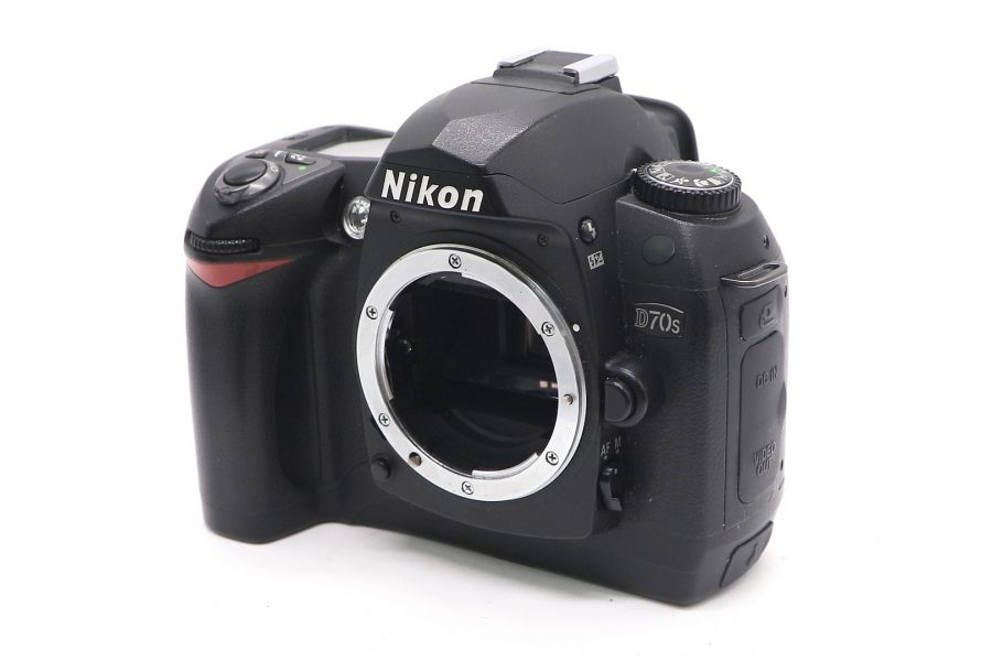 Nikon D70s body (пробег 55165 кадров) б.