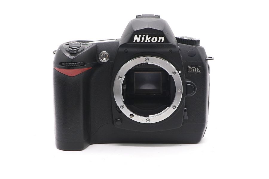 Nikon D70s body (пробег 55165 кадров) б.