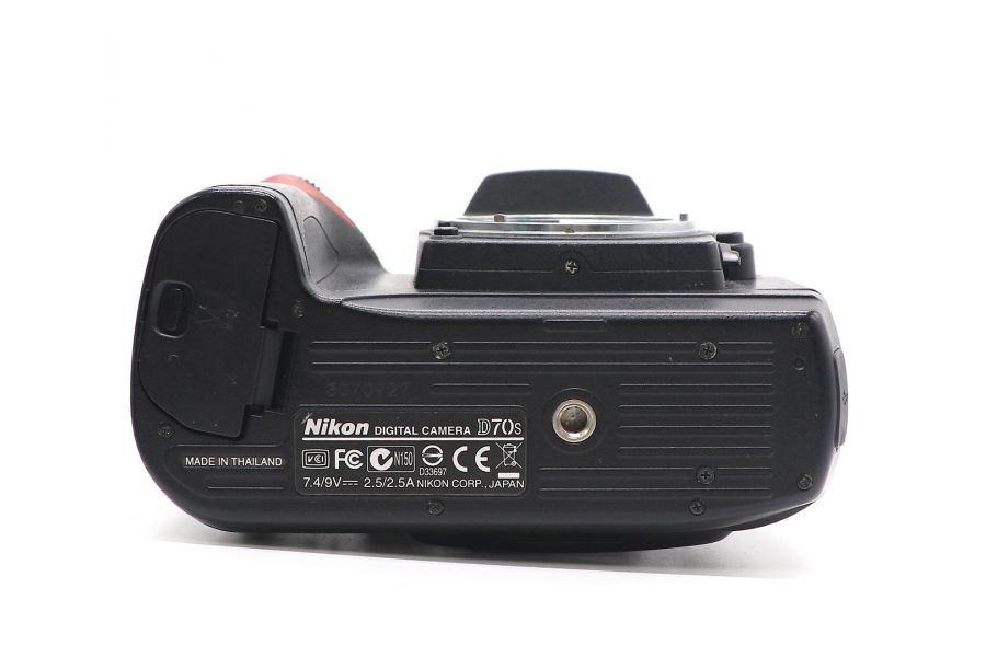 Nikon D70s body (пробег 55165 кадров) б.