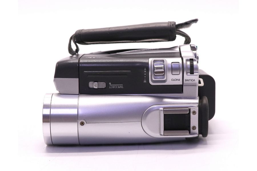 Видеокамера Samsung VP-D93i в упаковке