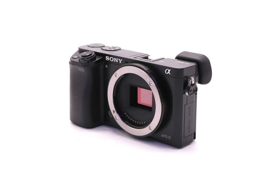 Sony A6000 ILCE-6000L body в упаковке черный (пробег 4900 кадра) 