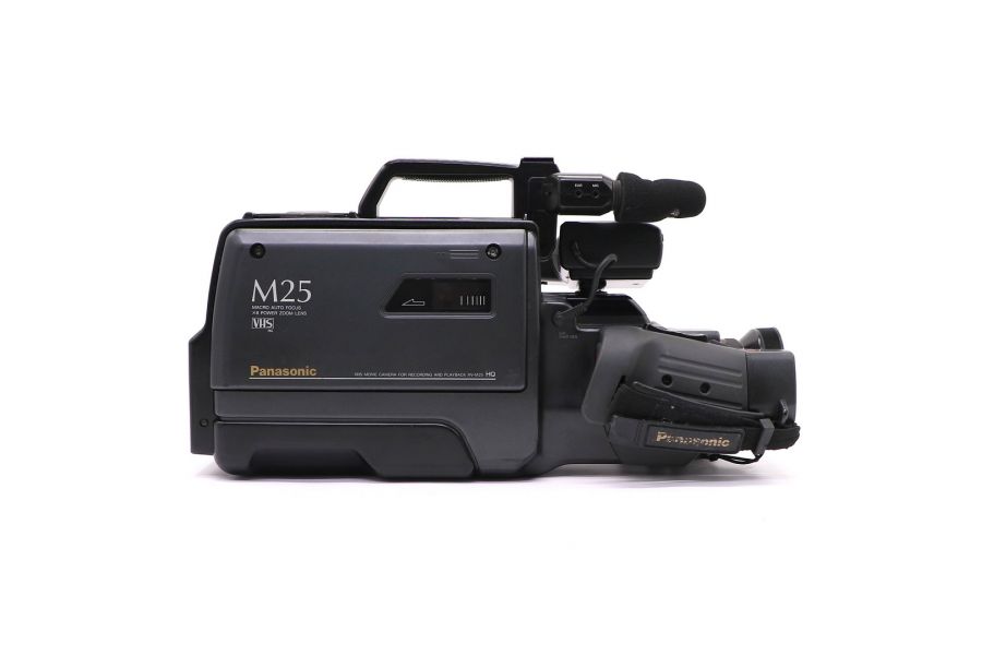 Видеокамера Panasonic M25
