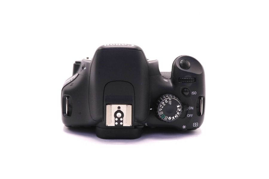 Canon EOS 550D body (пробег 625 кадров)