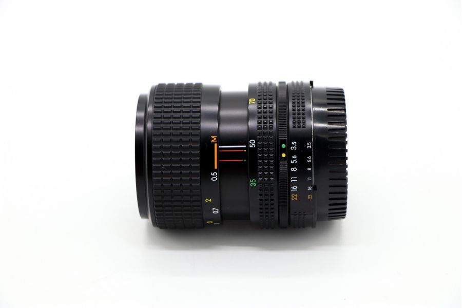 Nikon 35-70mm f/3.5-4.8 Zoom-Nikkor