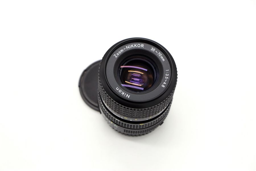 Nikon 35-70mm f/3.5-4.8 Zoom-Nikkor