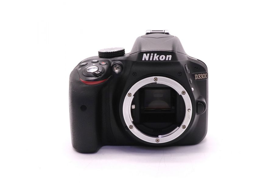 Nikon D3300 body в упаковке (пробег 7895 кадров)
