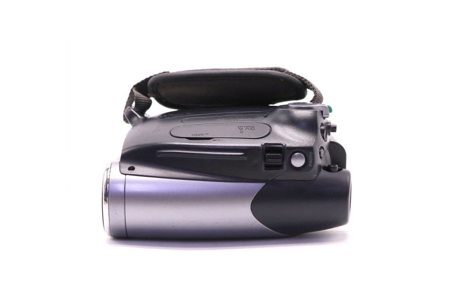 Видеокамера Samsung VP-D375Wi