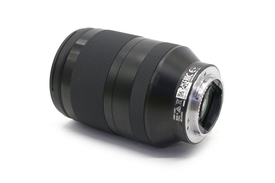 Sony FE 24-240mm f/3.5-6.3 OSS в упаковке