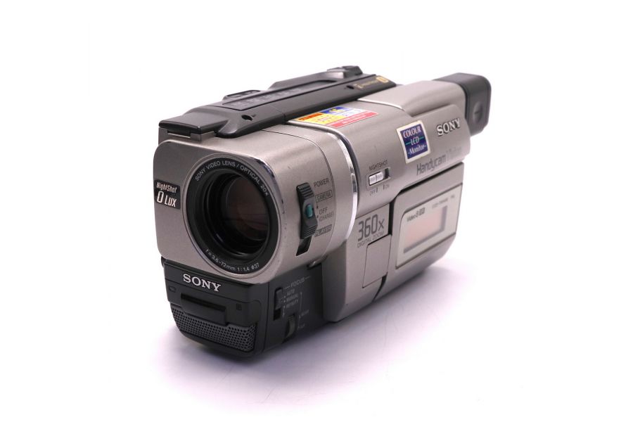 Видеокамера Sony CCD-TRV48E