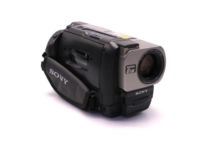 Видеокамера Sony CCD-TRV48E