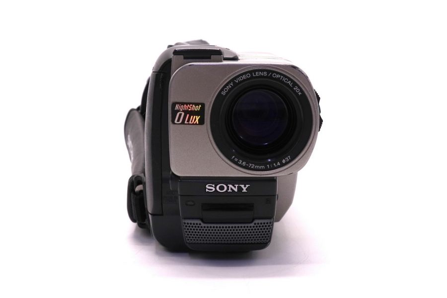 Видеокамера Sony CCD-TRV48E