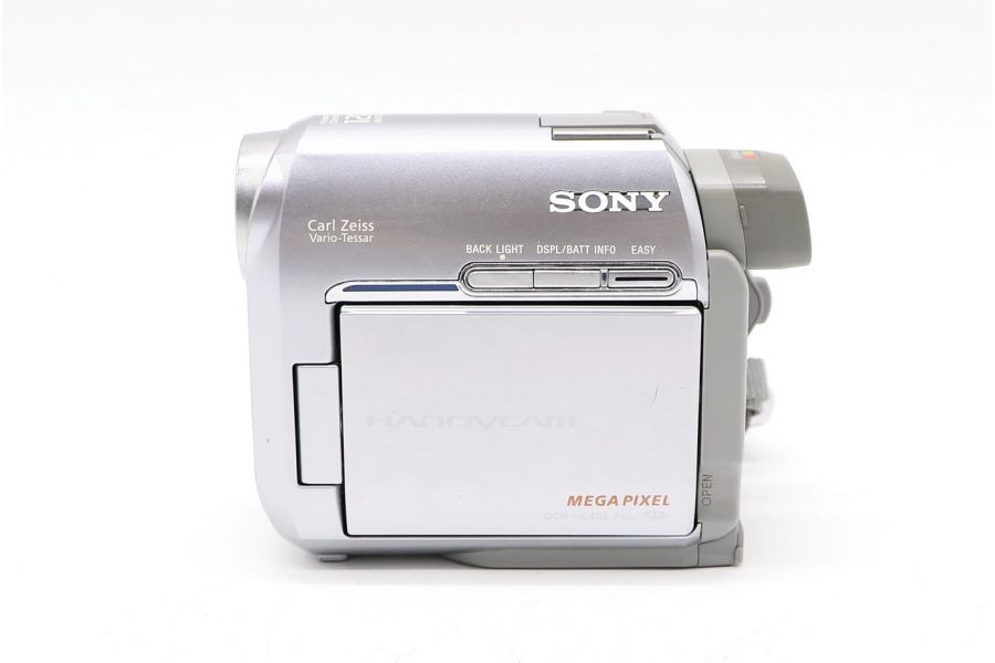 Видеокамера Sony DCR-HC40E 